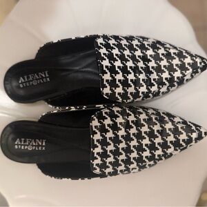Alfani Women's Houndstooth Pattern Mules